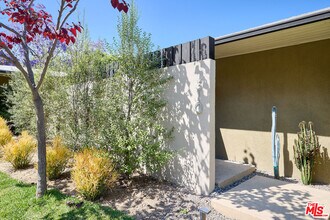 310 Beloit Ave in Los Angeles, CA - Building Photo - Building Photo