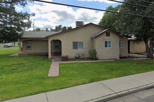 780 E Alexander Ave
