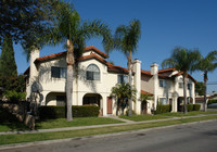 4221-4227 Green Ave in Los Alamitos, CA - Foto de edificio - Building Photo