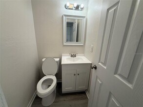 7206 SW 43 Pl in Gainesville, FL - Building Photo - Building Photo