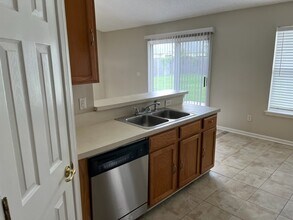 6835 Otters Den Ct N in Jacksonville, FL - Building Photo - Building Photo