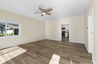 1232 Eggleston St in Napa, CA - Building Photo - Building Photo