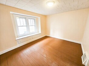 17 W Woodsdale Ave in Akron, OH - Building Photo - Building Photo