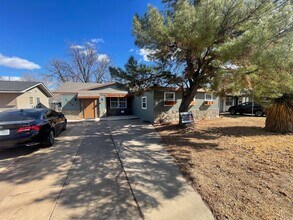 4609 Elgin Ave in Lubbock, TX - Building Photo - Building Photo