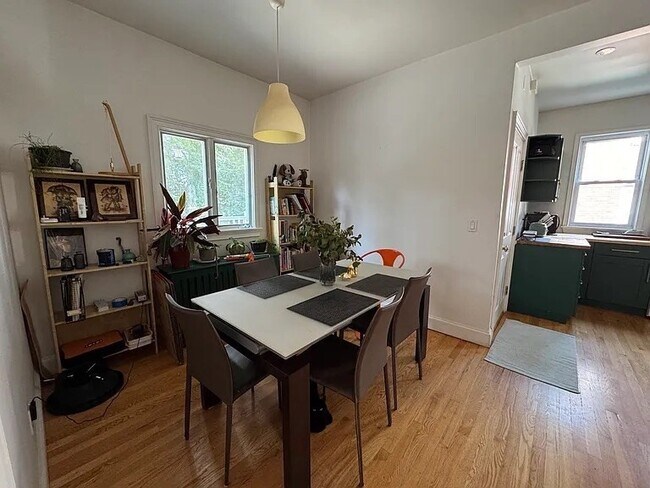 133 Columbia St in Brookline, MA - Building Photo - Building Photo
