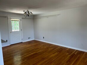 14 Borman Dr, Unit 2nd Floor in Wanaque, NJ - Building Photo - Building Photo