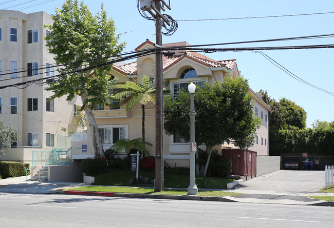 Sea Breeze Apartments in Los Angeles, CA - Foto de edificio - Building Photo