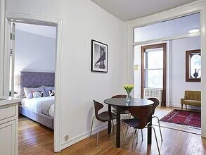 210 E 17th St in New York, NY - Building Photo - Building Photo