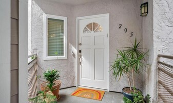 3666 3rd Ave, Unit 205 in San Diego, CA - Building Photo