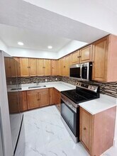 4778 Carver St in Greenacres, FL - Building Photo - Building Photo