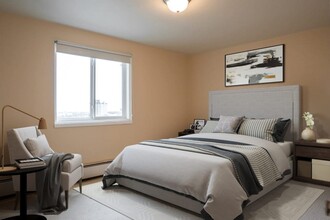 555 River Ave in Winnipeg, MB - Building Photo - Building Photo