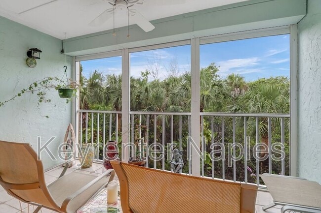 property at 3041 Sandpiper Bay Cir