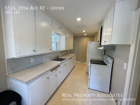 5514 39th Ave NE in Seattle, WA - Building Photo
