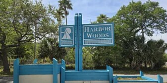 430 Breakwater Dr in Merritt Island, FL - Building Photo