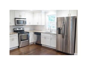 784 Valley Brook Rd in Decatur, GA - Building Photo - Building Photo