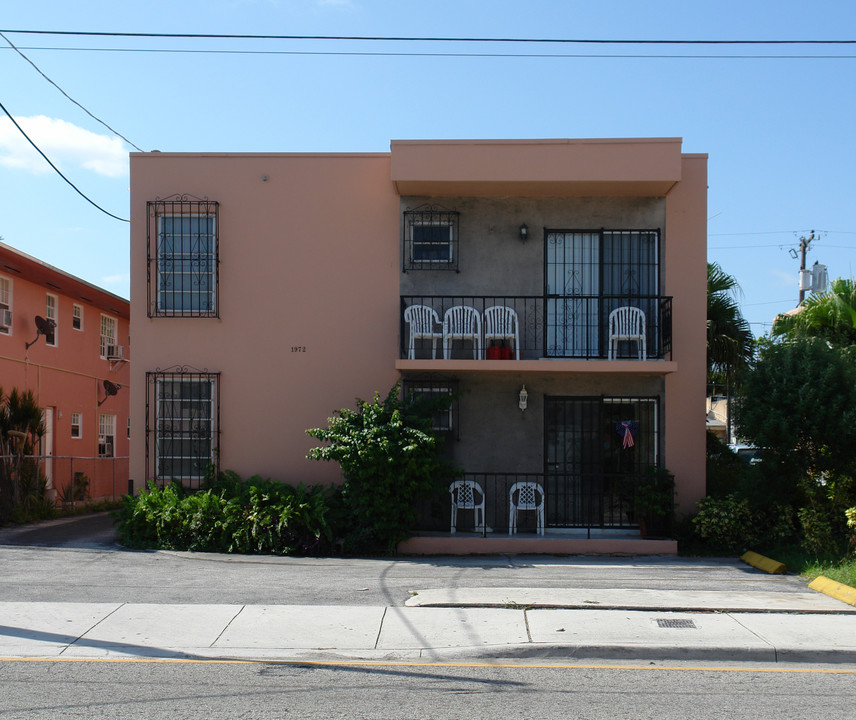 1972 SW 7th St in Miami, FL - Building Photo