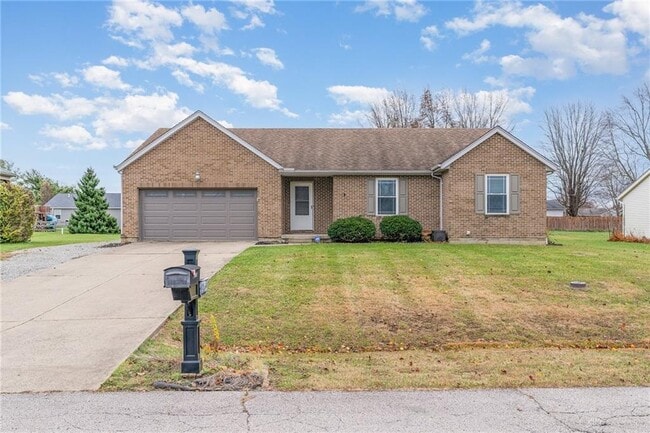 6044 Sean Cir in Blanchester, OH - Building Photo - Building Photo