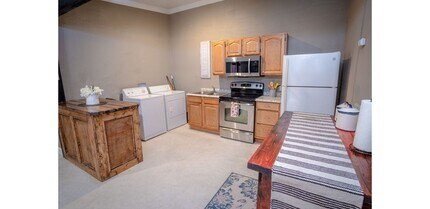 1214 Florida St in San Antonio, TX - Building Photo - Building Photo