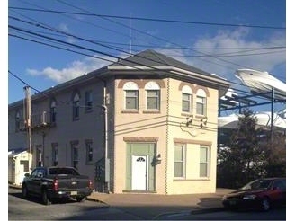 24 Bay Ave in Highlands, NJ - Building Photo