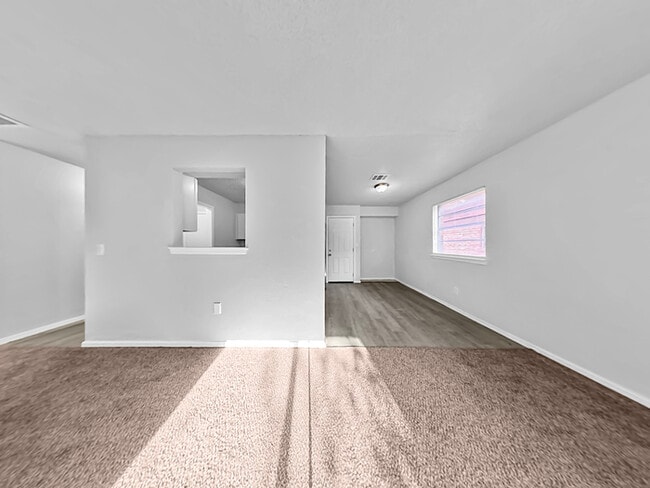 812 Royal Ave in Midwest City, OK - Building Photo - Building Photo