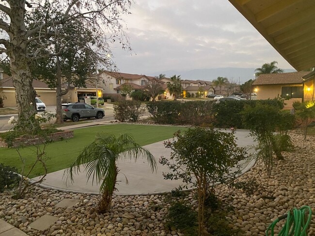 7475 Lime Ave in Fontana, CA - Building Photo - Building Photo