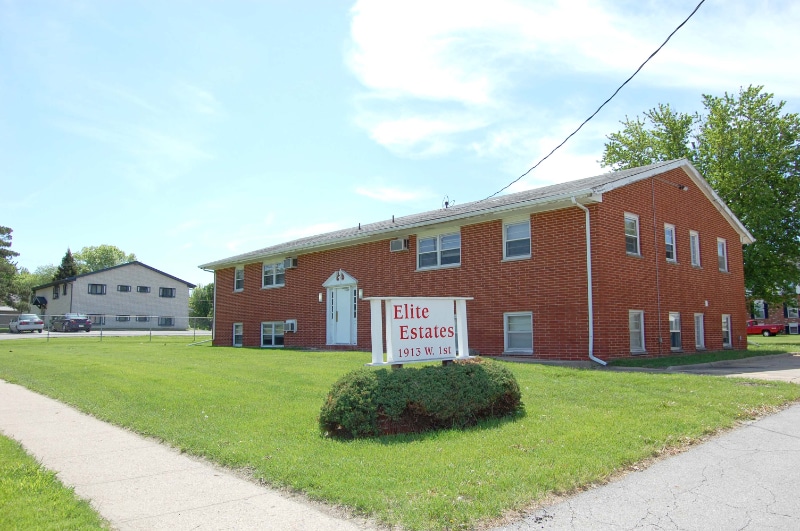 1913 W 1st St in Ankeny, IA - Building Photo