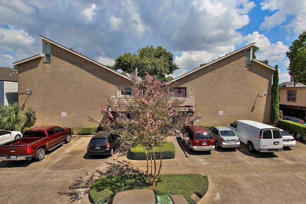 1416 Hawthorne St in Houston, TX - Foto de edificio
