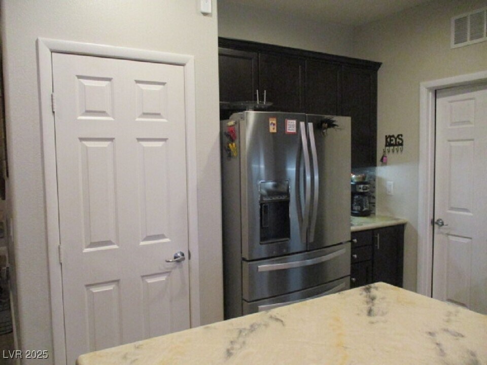 3925 Jamison Park Ln in North Las Vegas, NV - Building Photo