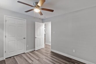 2010 E Alcy Rd in Memphis, TN - Building Photo - Building Photo