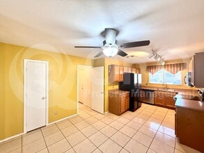 15444 W Banff Ln in Surprise, AZ - Building Photo - Building Photo