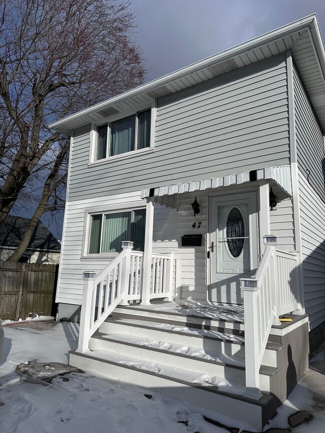 47 Awood Pl, Unit # 1