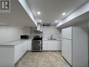 86 Verdi Rd in Richmond Hill, ON - Building Photo - Building Photo