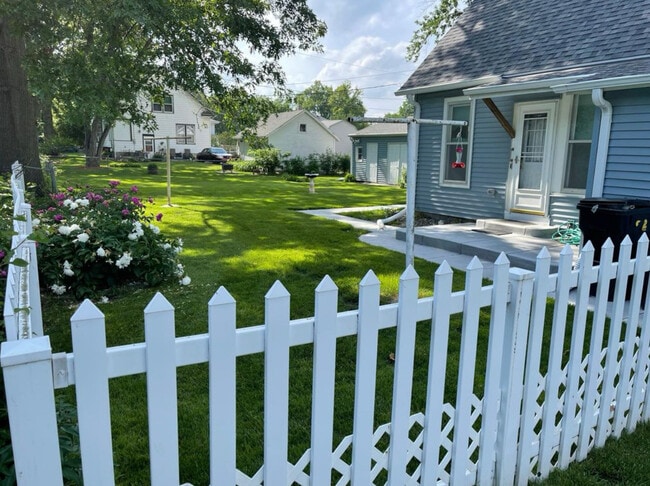 property at 1415 N D St