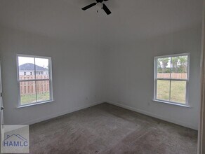 110 Nobles Dr NE in Ludowici, GA - Foto de edificio - Building Photo