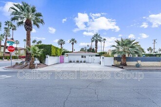 502 Calle Santa Rosa S in Palm Springs, CA - Building Photo - Building Photo