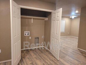 2721 E 3rd St in Lubbock, TX - Building Photo - Building Photo