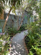 2024 Argyle Ave, Unit H in Los Angeles, CA - Building Photo - Building Photo