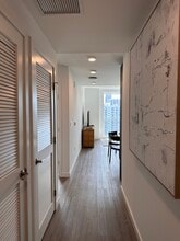 138 NE 22nd St, Unit B7 in Miami, FL - Building Photo - Building Photo