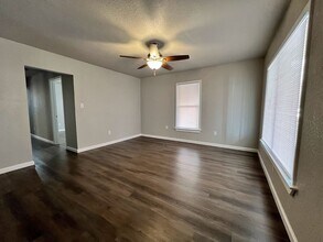 10 N Birch St in Sapulpa, OK - Building Photo - Building Photo