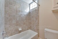 5941 S Loop E photo'