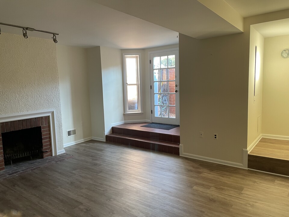 322 Maryland Ave NE, Unit Garden Apartment in Washington, DC - Building Photo