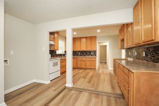 property at 913 Avenue M