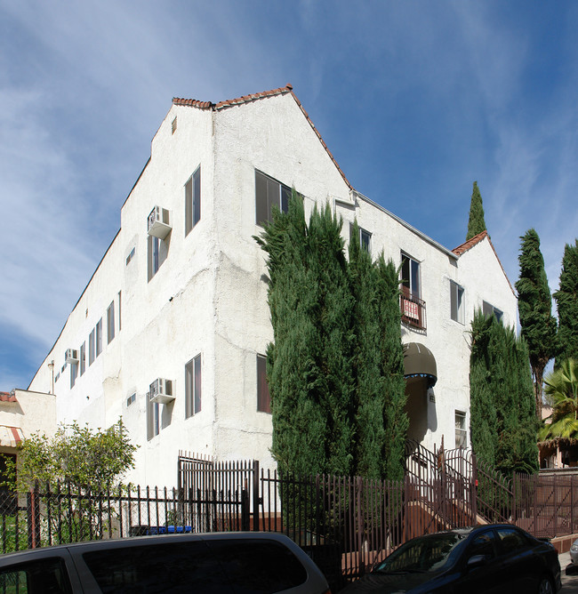 821 N Vendome St in Los Angeles, CA - Foto de edificio - Building Photo