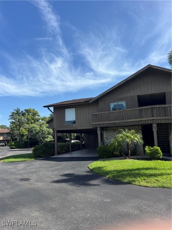 property at 819 Palm View Dr