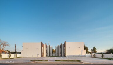 1380 Monte Vista Ave in Las Cruces, NM - Building Photo - Building Photo