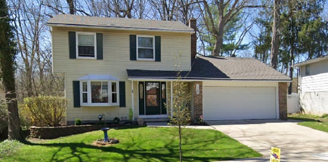 property at 1125 Ravenwood St