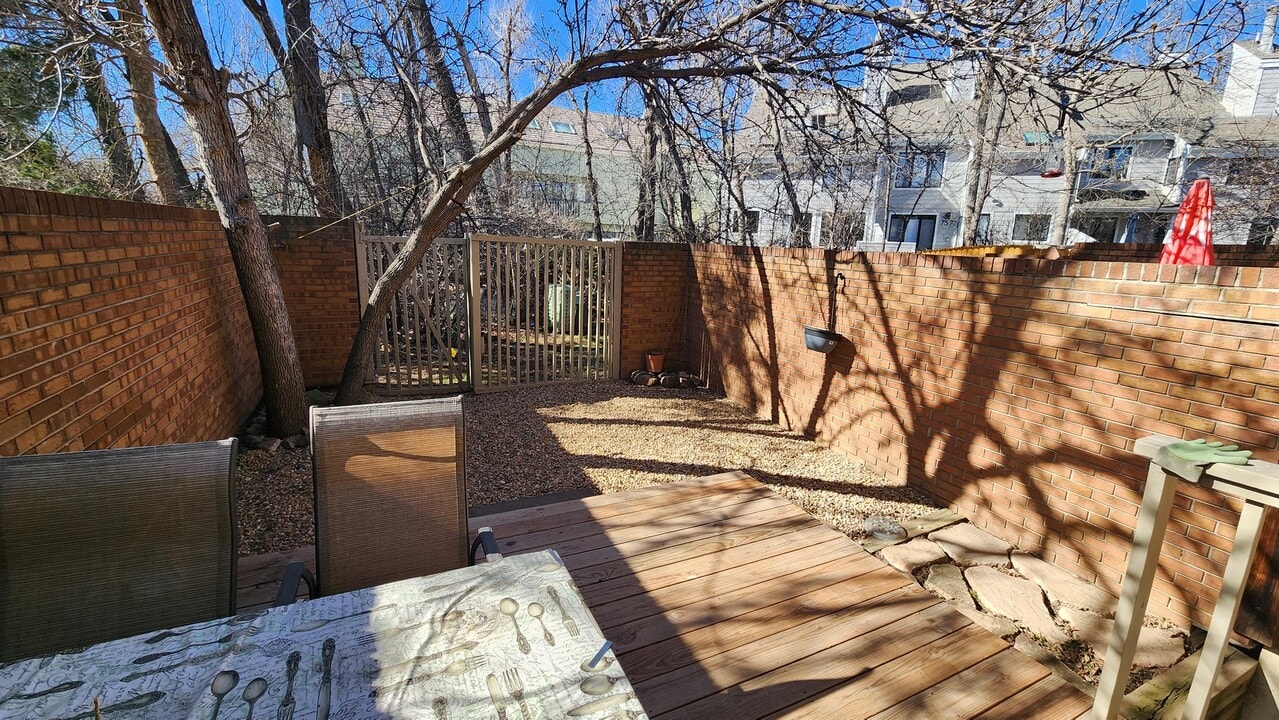 4003 Wonderland Hill Ave in Boulder, CO - Building Photo