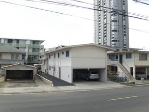 770 Paani St in Honolulu, HI - Building Photo - Building Photo