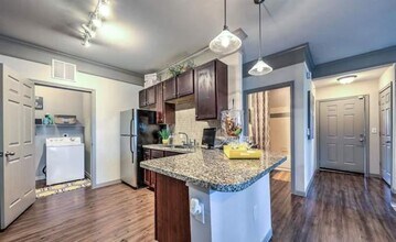 6855 Mason Rd in Katy, TX - Building Photo - Building Photo