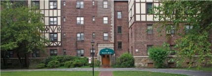 Stonelea Manor Coop in New Rochelle, NY - Building Photo - Building Photo